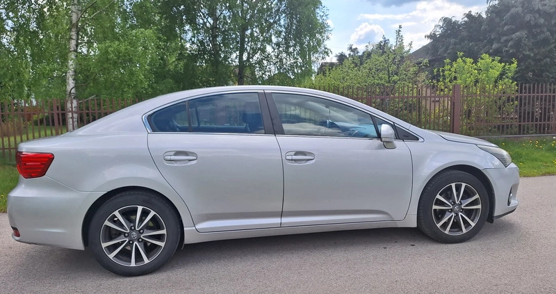 Toyota Avensis cena 41500 przebieg: 250200, rok produkcji 2012 z Dęblin małe 11
